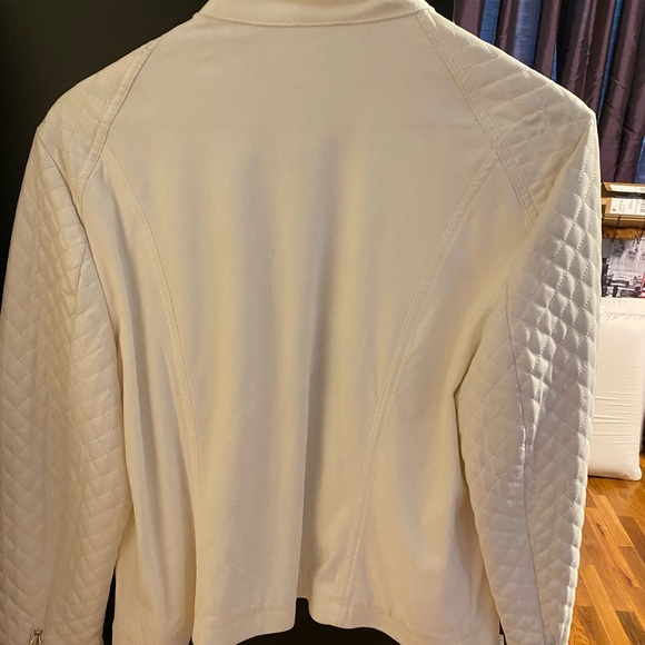 Jacket - Picture 2 of 3